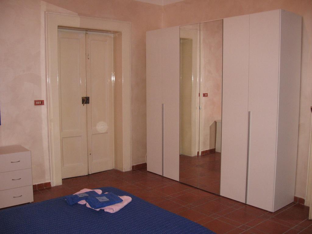 Bed and Breakfast Golden Dreams Бари Экстерьер фото