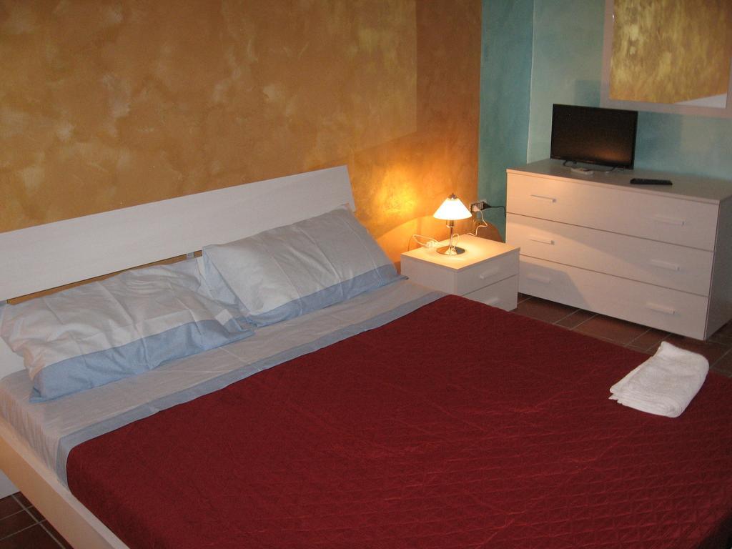 Bed and Breakfast Golden Dreams Бари Экстерьер фото